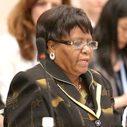 ペネフピフォ･ポハンバ　エイズと闘うアフリカ・ファーストレディーの会（OAFLA）代表（ナミビア大統領夫人）