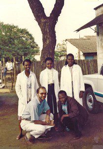 ケニアのセックス・ワーカー・クリニックを訪問、1986年（写真提供：ピーター・ピオット）